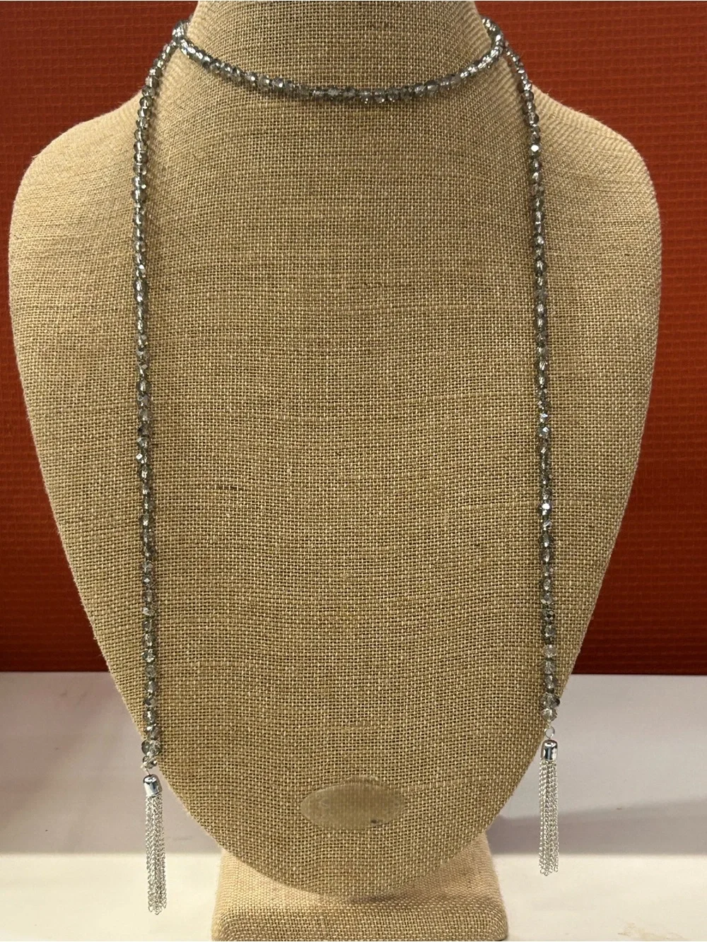 Stunning silver metallic glass crystal tasseled lariat scarf necklace